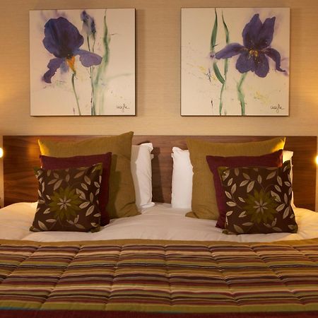 The Bull Hotel; Sure Hotel Collection By Best Western Peterborough Ngoại thất bức ảnh