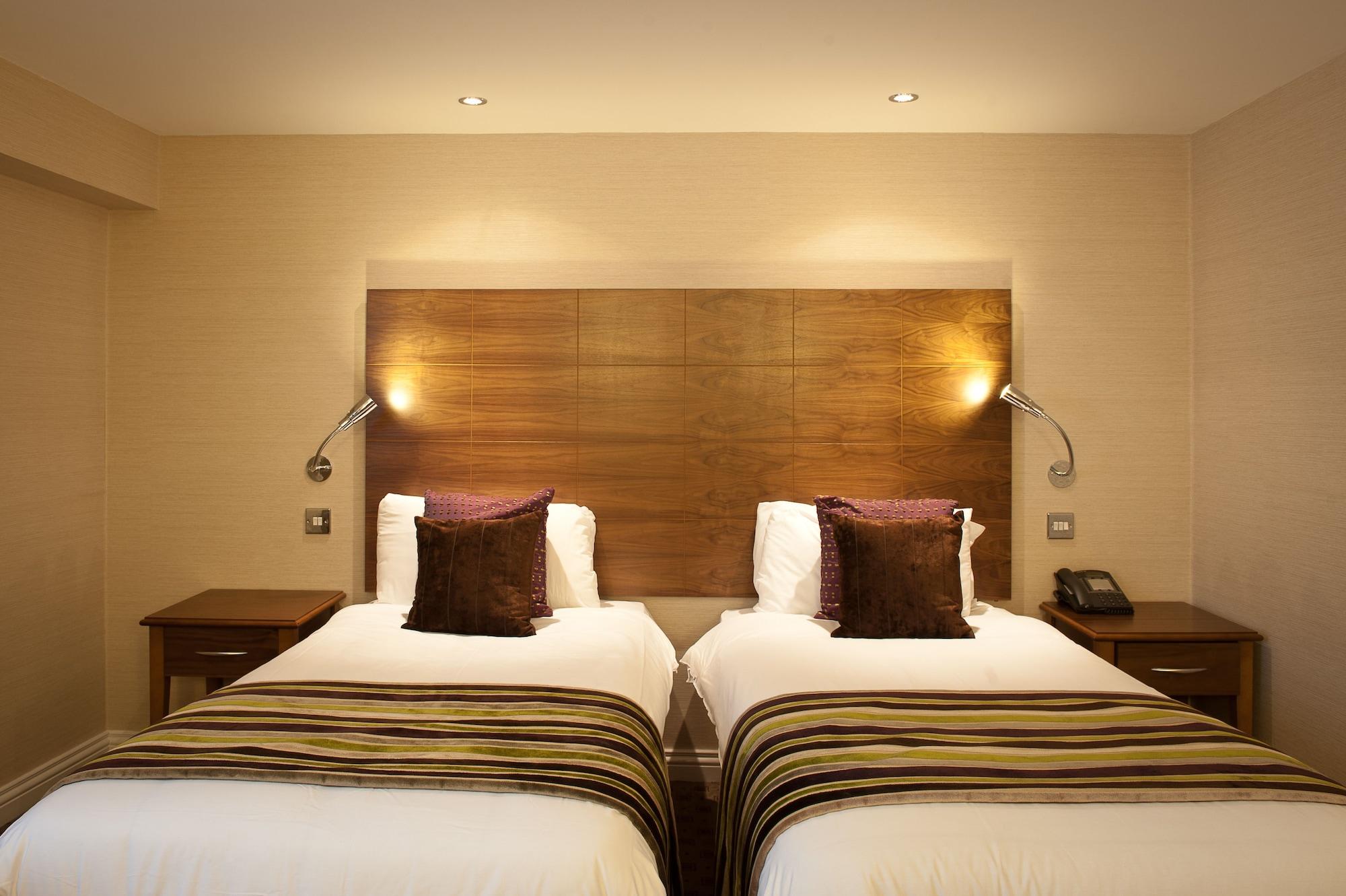 The Bull Hotel; Sure Hotel Collection By Best Western Peterborough Ngoại thất bức ảnh