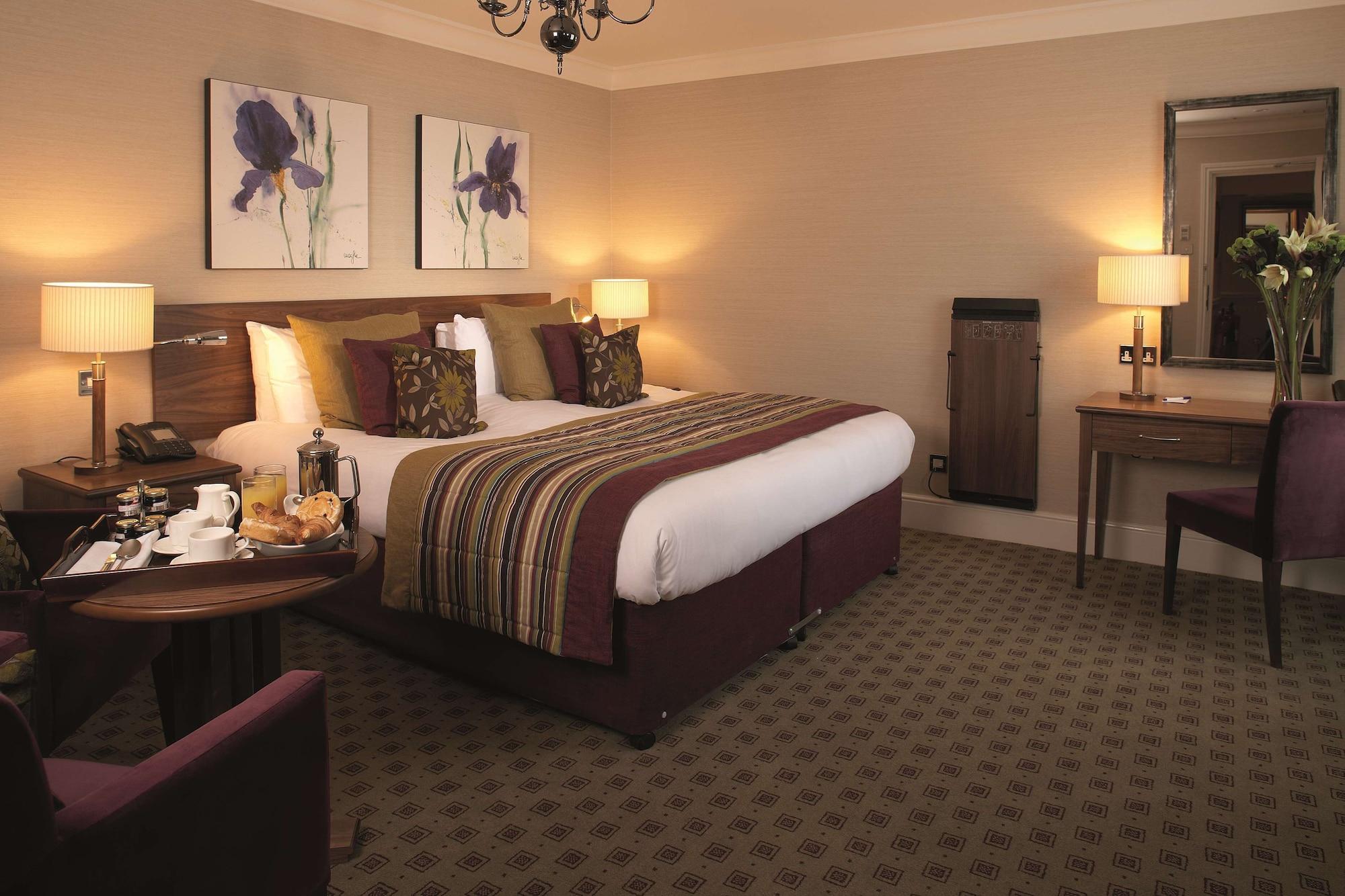 The Bull Hotel; Sure Hotel Collection By Best Western Peterborough Phòng bức ảnh