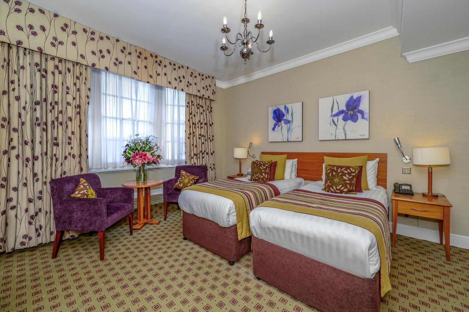 The Bull Hotel; Sure Hotel Collection By Best Western Peterborough Ngoại thất bức ảnh