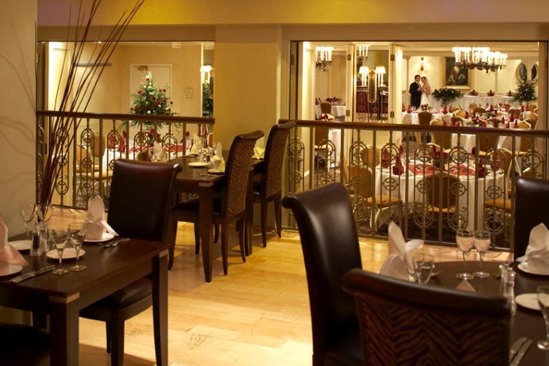 The Bull Hotel; Sure Hotel Collection By Best Western Peterborough Ngoại thất bức ảnh