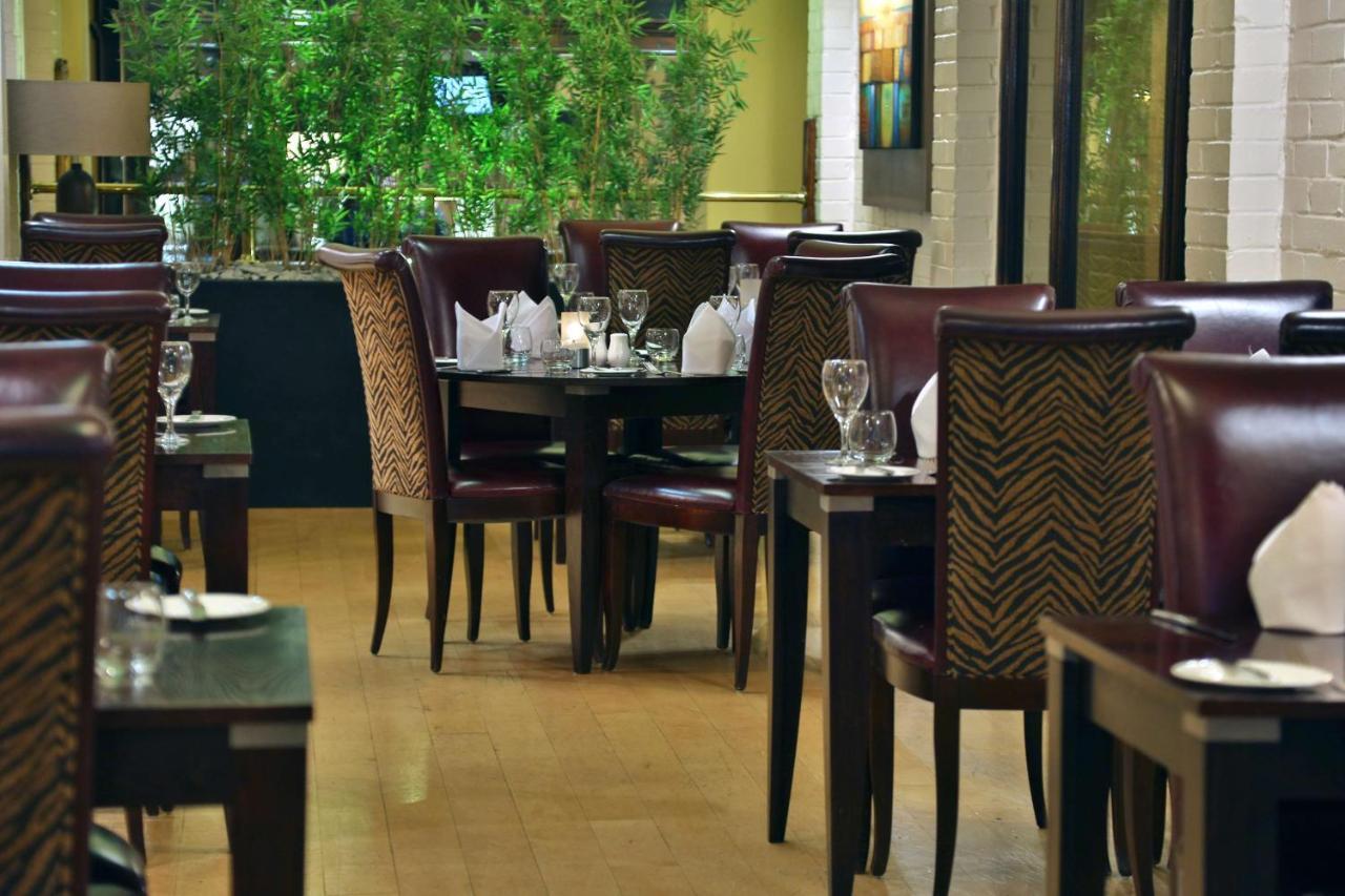 The Bull Hotel; Sure Hotel Collection By Best Western Peterborough Ngoại thất bức ảnh